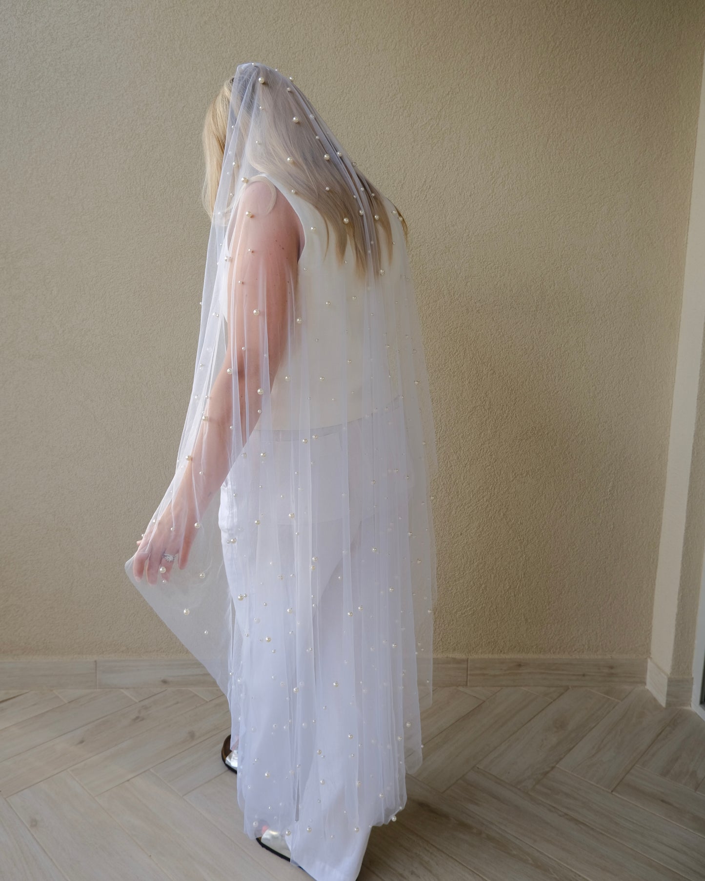 Ivory Pearl Single Tier Veil | Wedding Veil