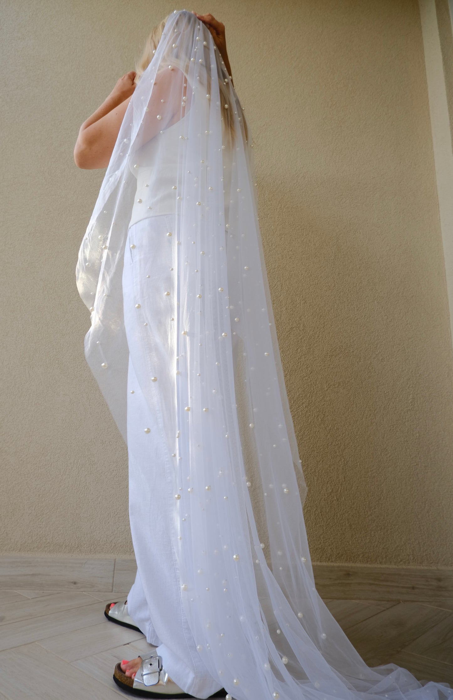 Ivory Pearl Single Tier Veil | Wedding Veil